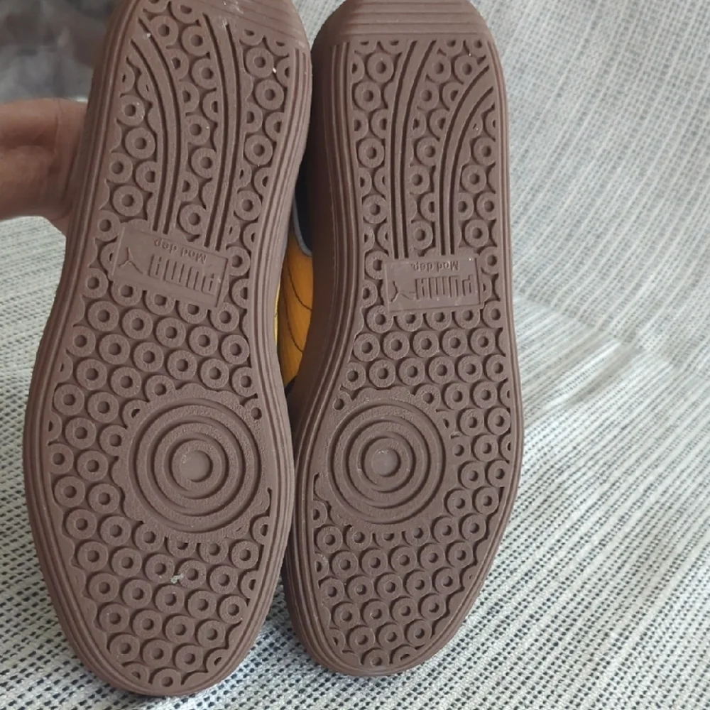 Puma Blue and Yellow Retro Sneakers - Picture 5 of 7